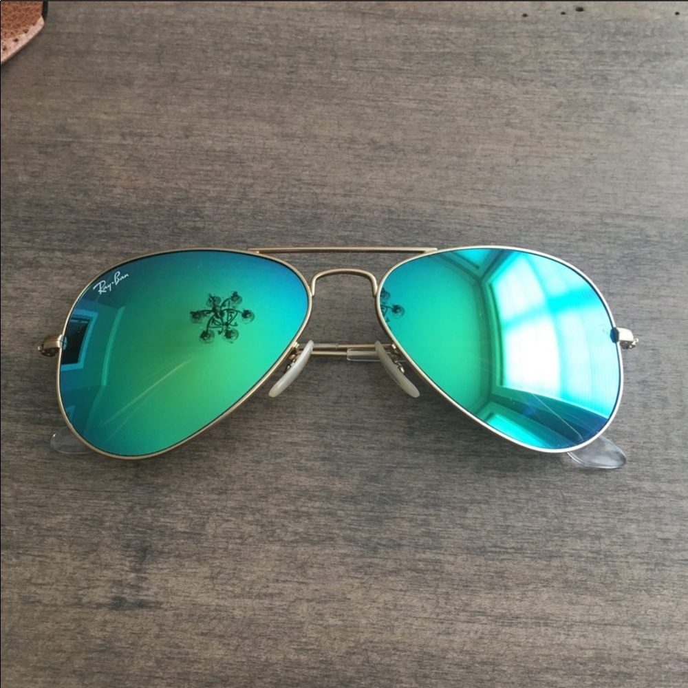 Ray Ban Aviator sunglasses